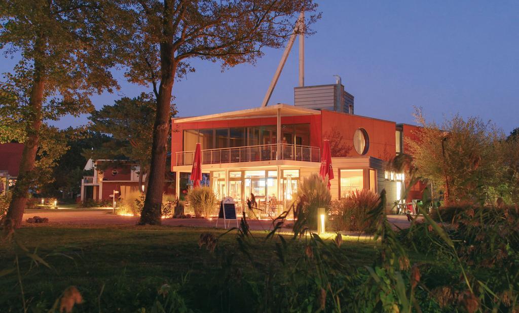 Marina Eldenburg - Ferienhauser Und Bootsverleih Am Tor Zur Muritz Waren  Exterior photo